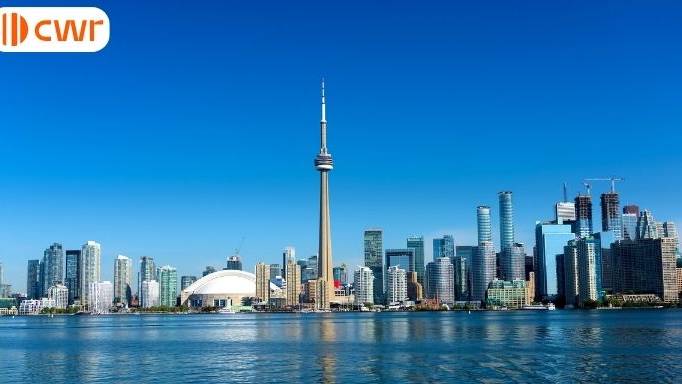 how much it costs to immigrate through Express Entry