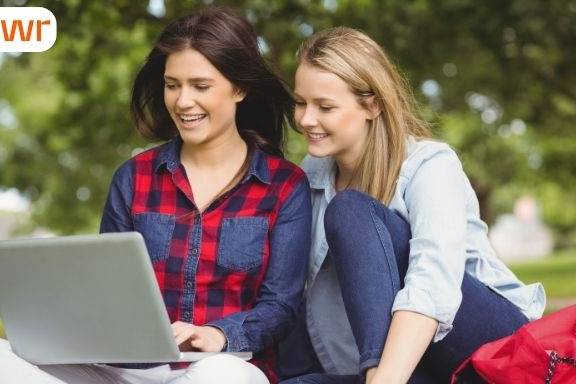 Canada fast-tracks citizenship proof for students